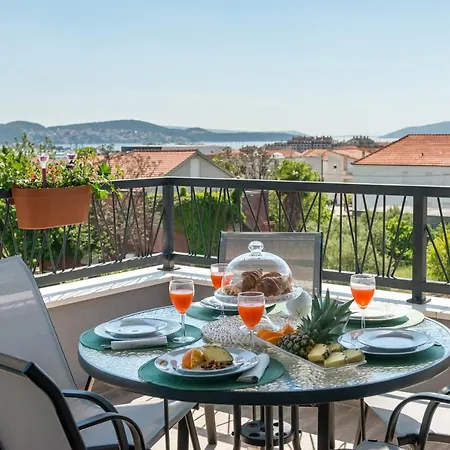 Apartman Bonaca Trogir Exterior photo